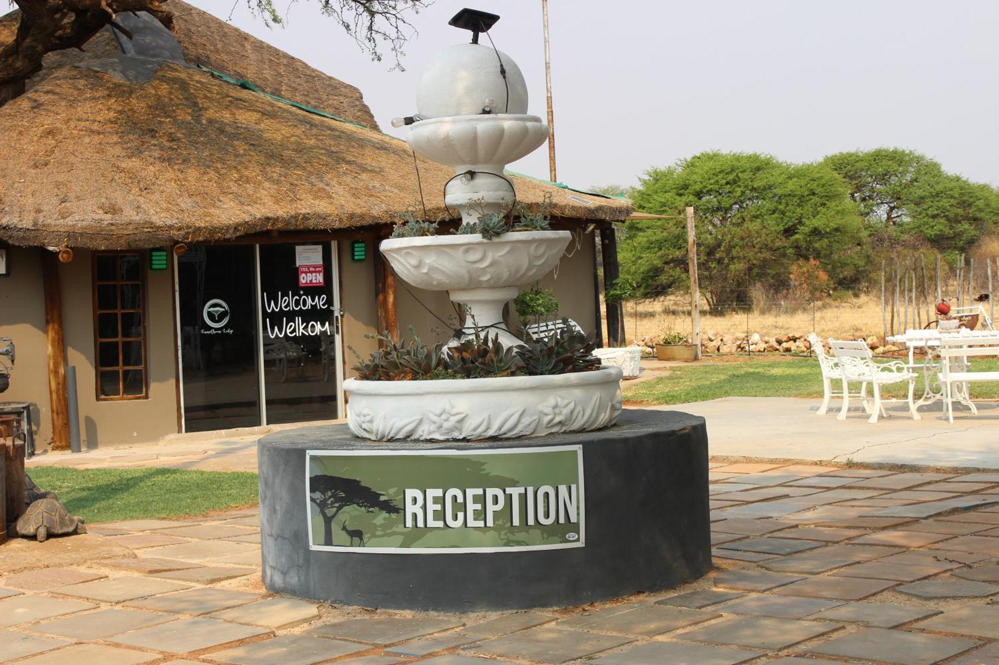 Kameelboom Lodge Vryburg Exterior photo